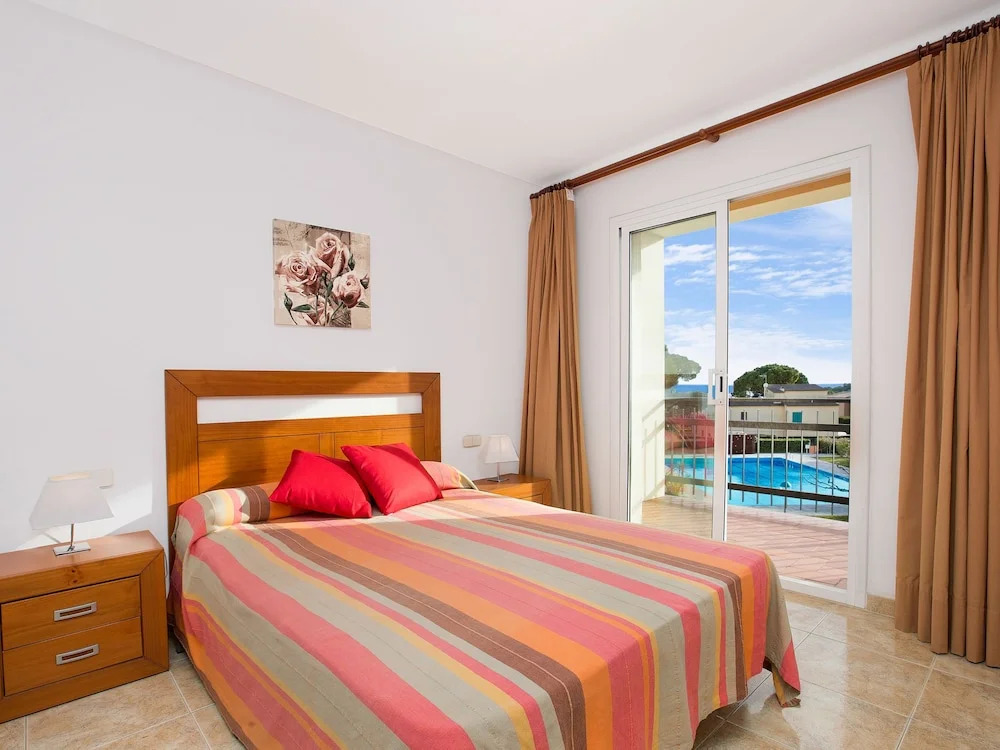Cozy Apartment in Calella de Palafrugell With Swimming Pool