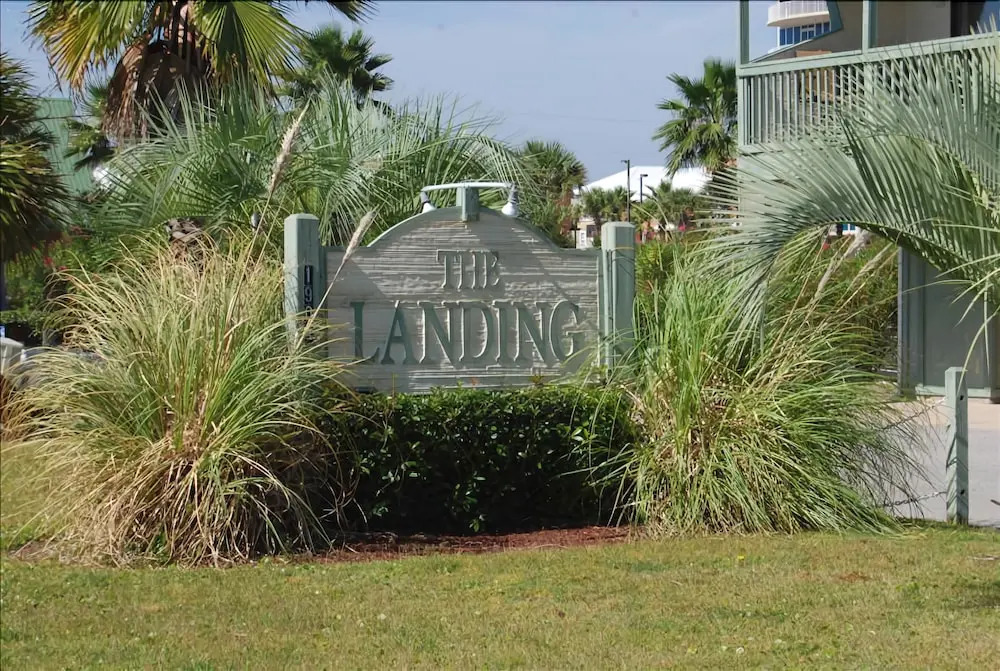 The Landing 105 by RedAwning