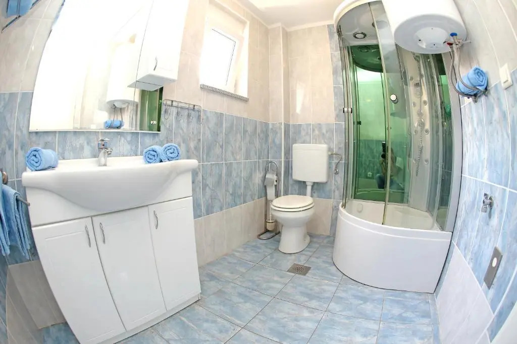 SOLARIS Modern & Comfortable Apartments with Free Private Parking