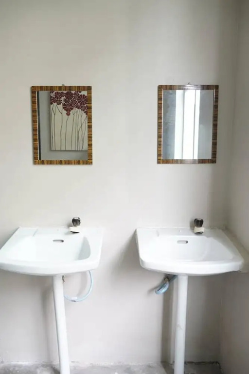 DWJ Backpacker Hostel