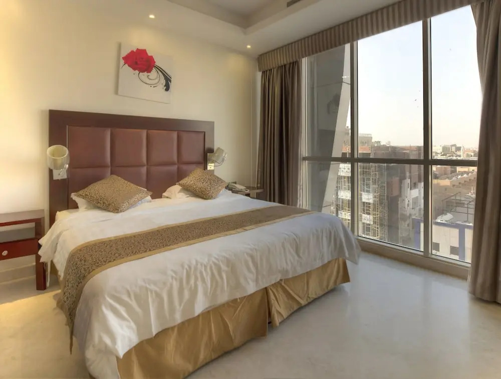 Western Beauty Hotel Suites