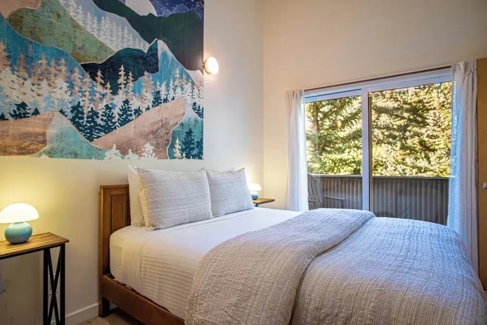 2bd, 2BA Ketchum Condo Newly Remodeled & Central
