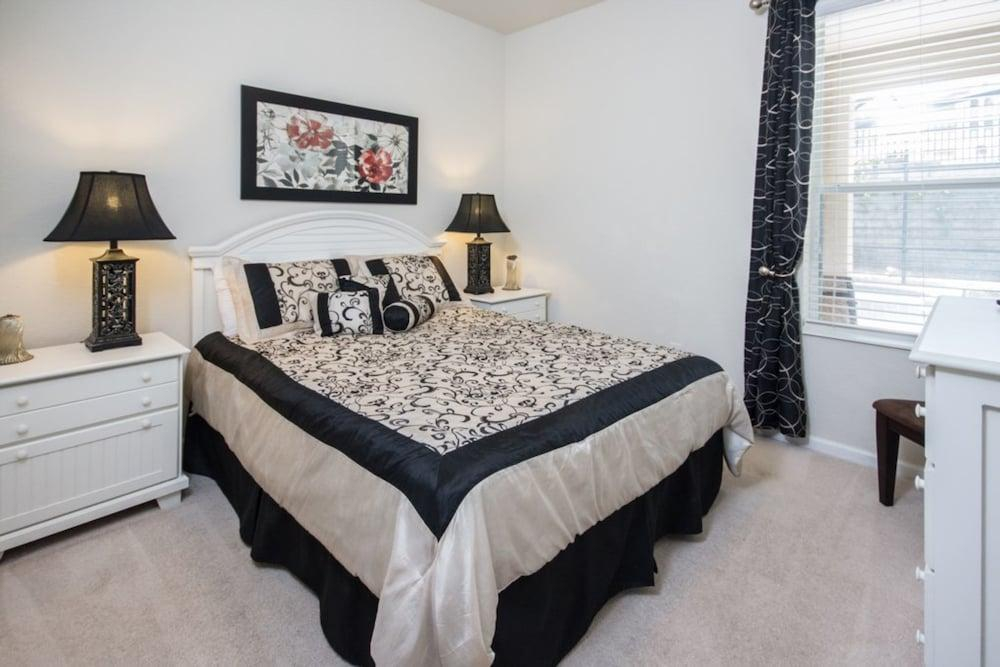 Windsor Hills 2548
