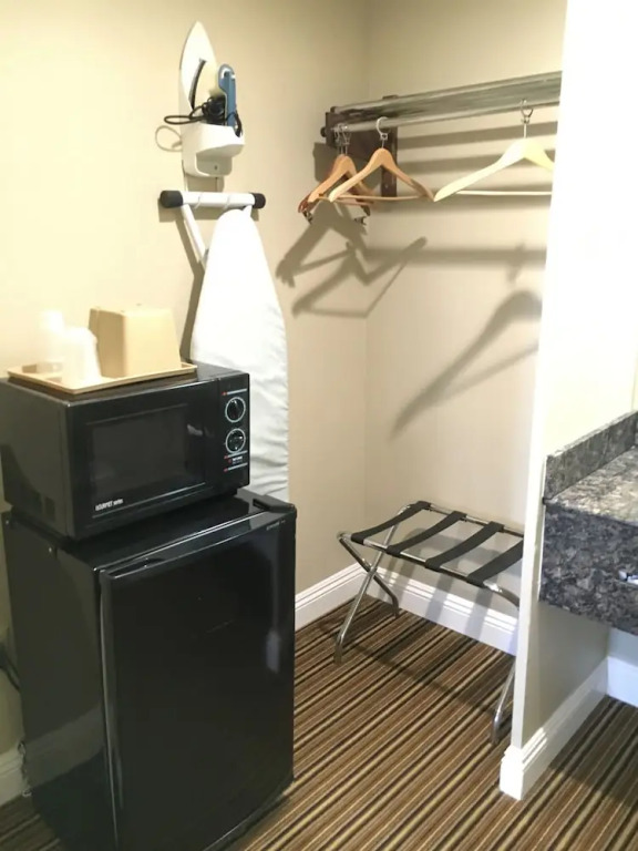 Regency Hotel - Moreno Valley