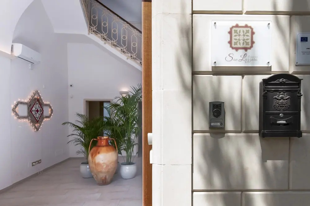 Palazzo San Lazzaro - Jacuzzi Rooms & Suites Lecce Selection