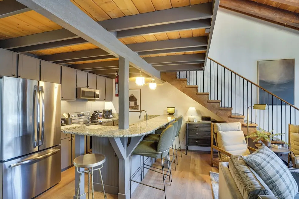 Mountain-view Condo in Brian Head w/ Private Sauna