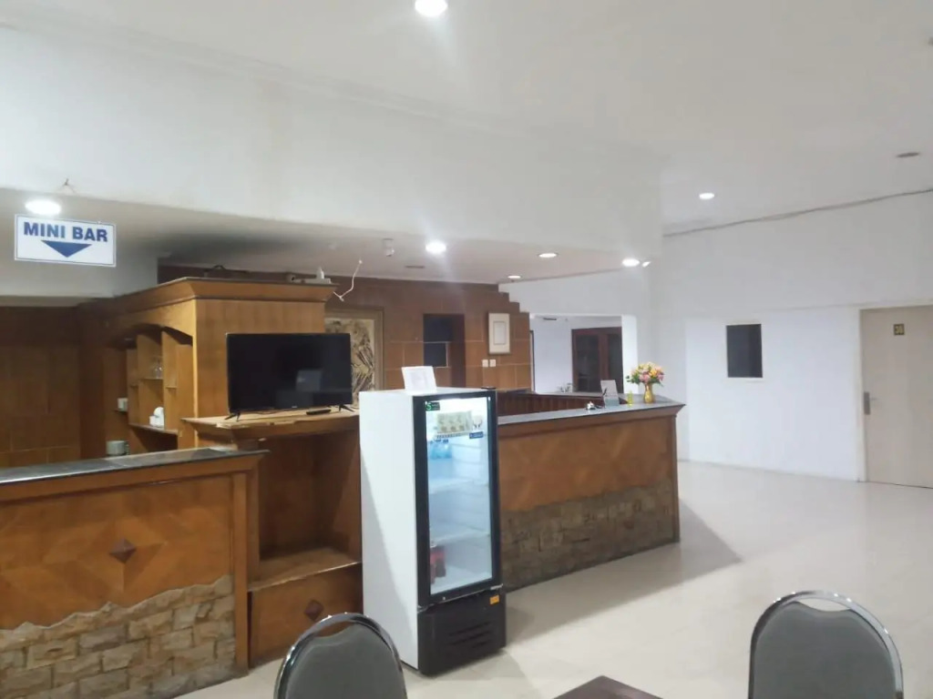 Hotel Sanashtri