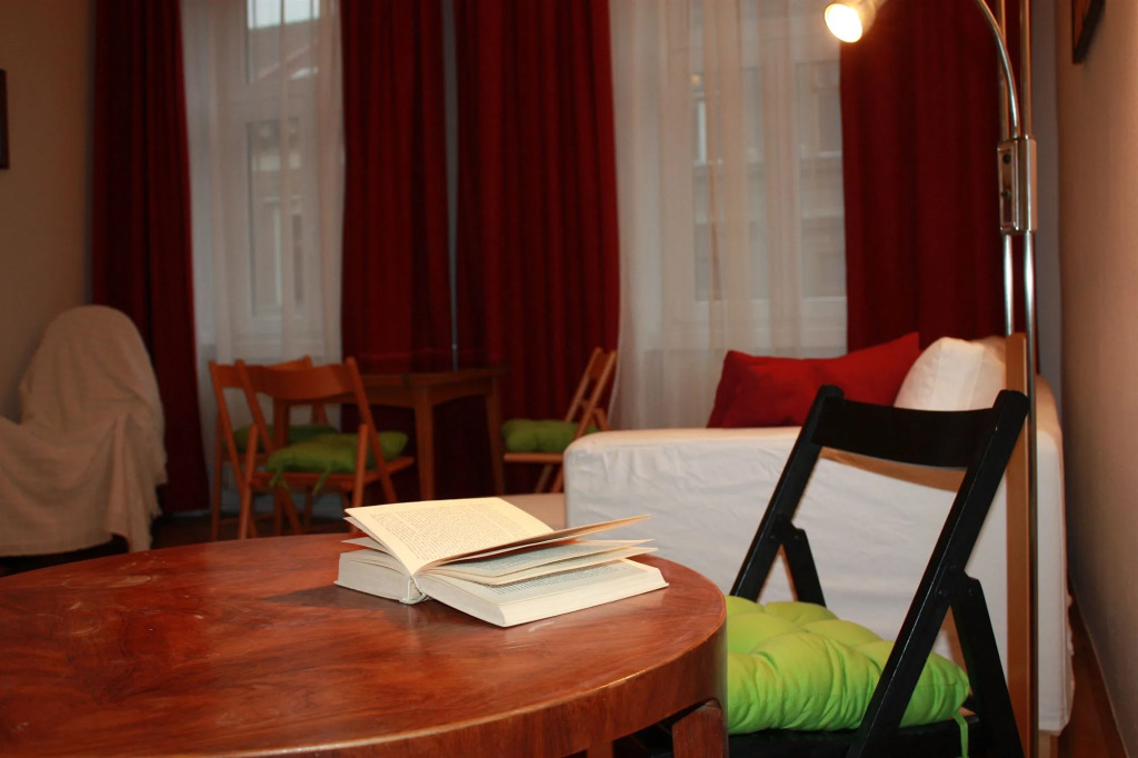 Homelike City Apartment