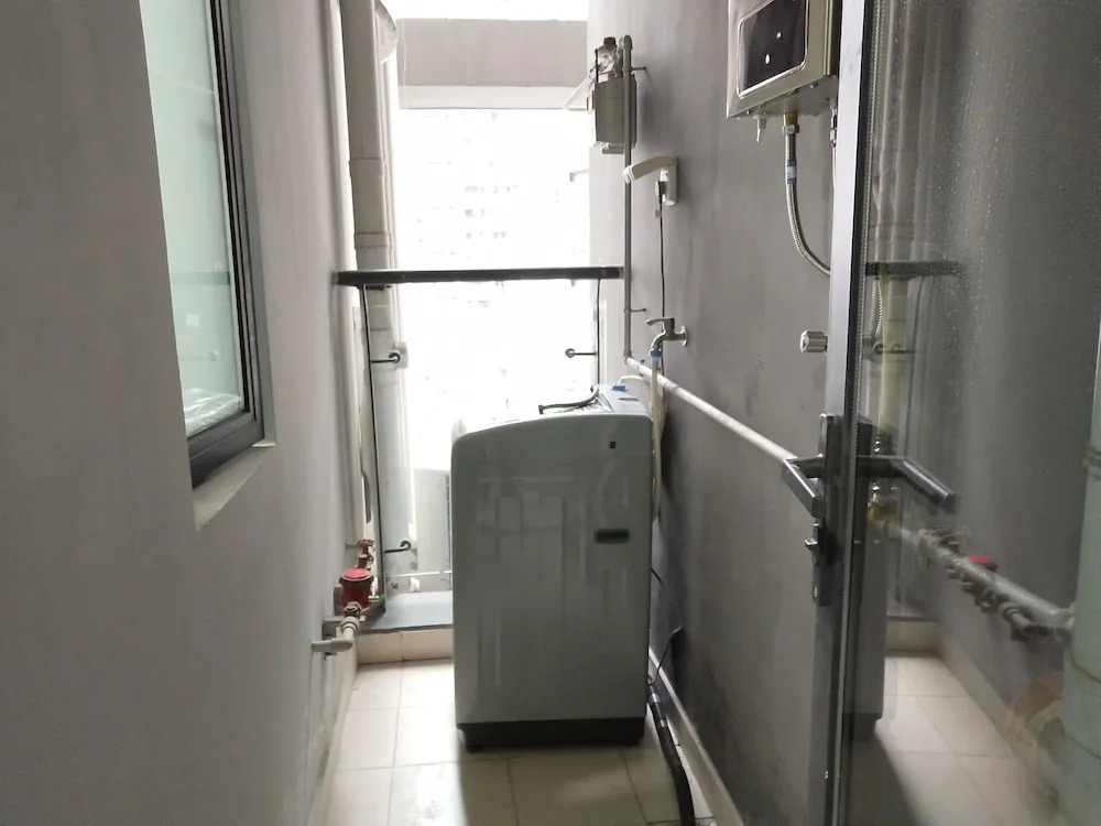 Gemmed Apartment