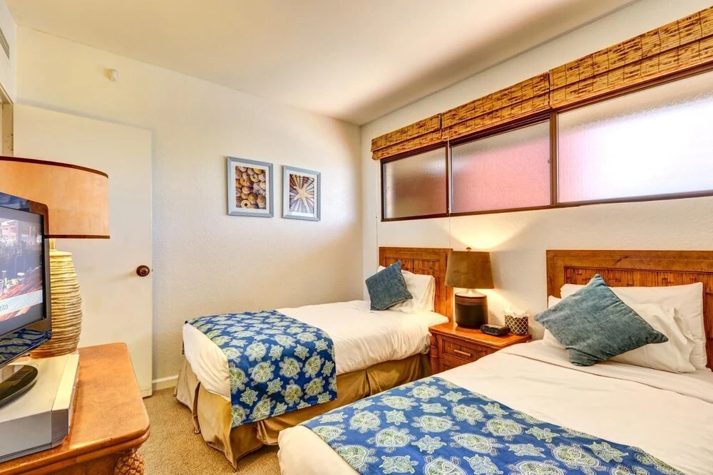 K B M Resorts- Ks-258 Ocean-front Views, 2Bd Large Floorplan, Steps to Pools and Beach!