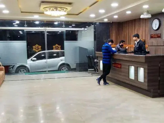 OYO 10752 Hotel Sitara International
