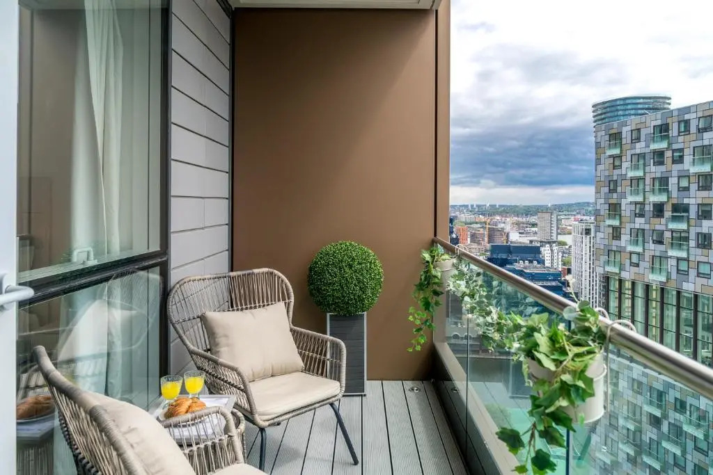 Luxurious Spacious 2Bed Flat in Canary Wharf w/views of River Thames