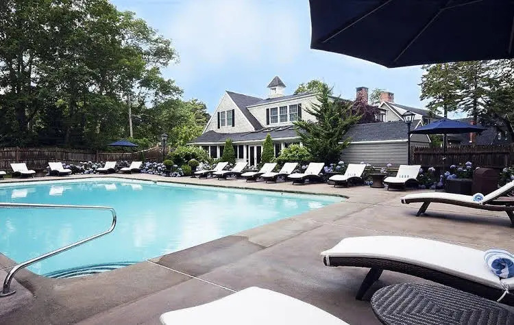 Cape Arundel Inn - Club House