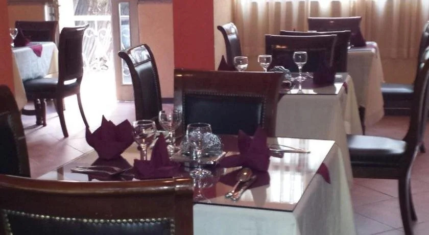 The Lions Den Hotel