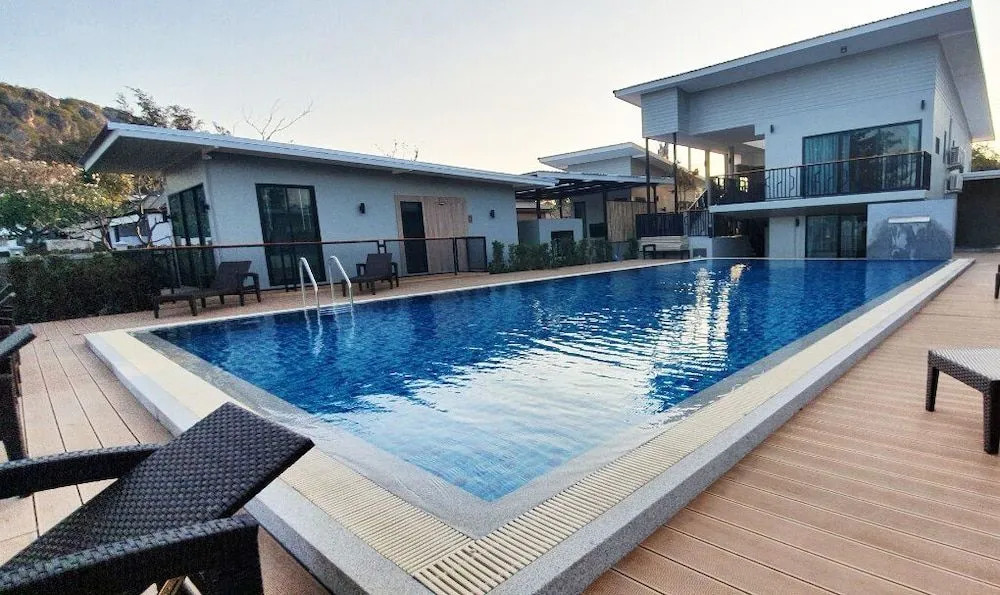 Sea Mountain Villa Resort & Pool Bar