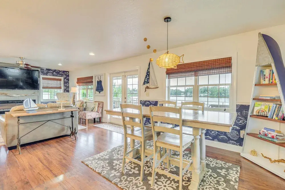 Private Dock & Water Views! Homosassa Retreat