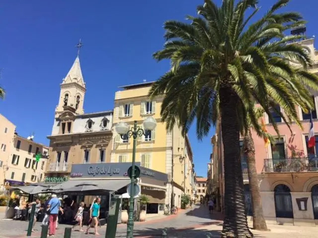 Sanary