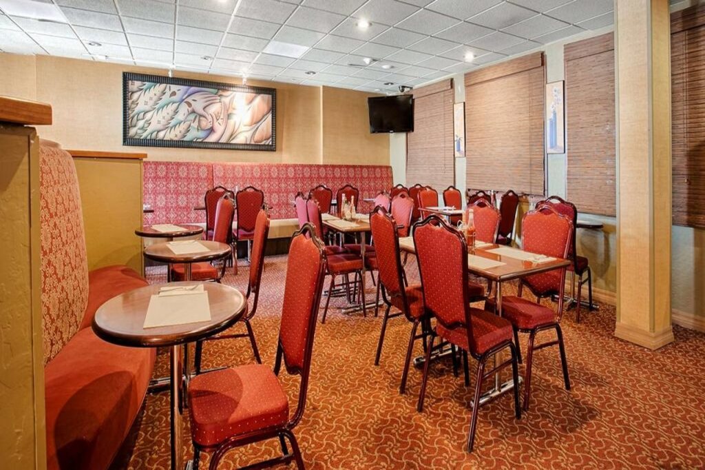 Best Western Plus Brookside Inn