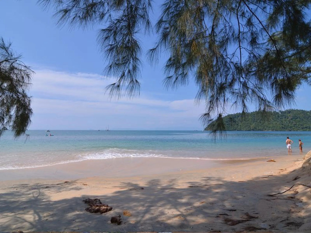 Heaven Beach Resort & Art