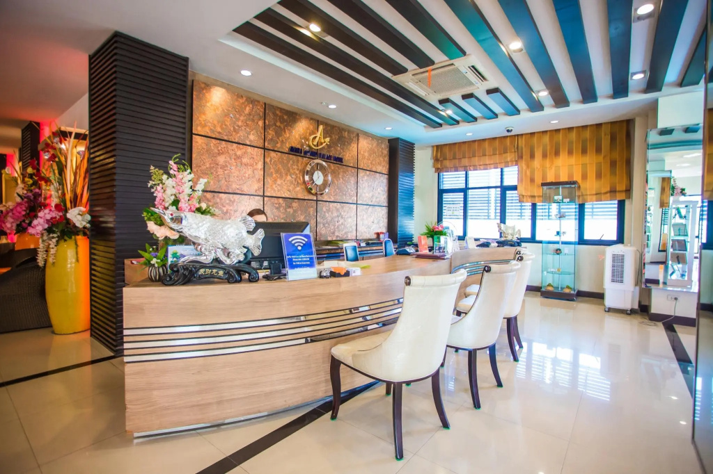Ayara Grand Palace Hotel