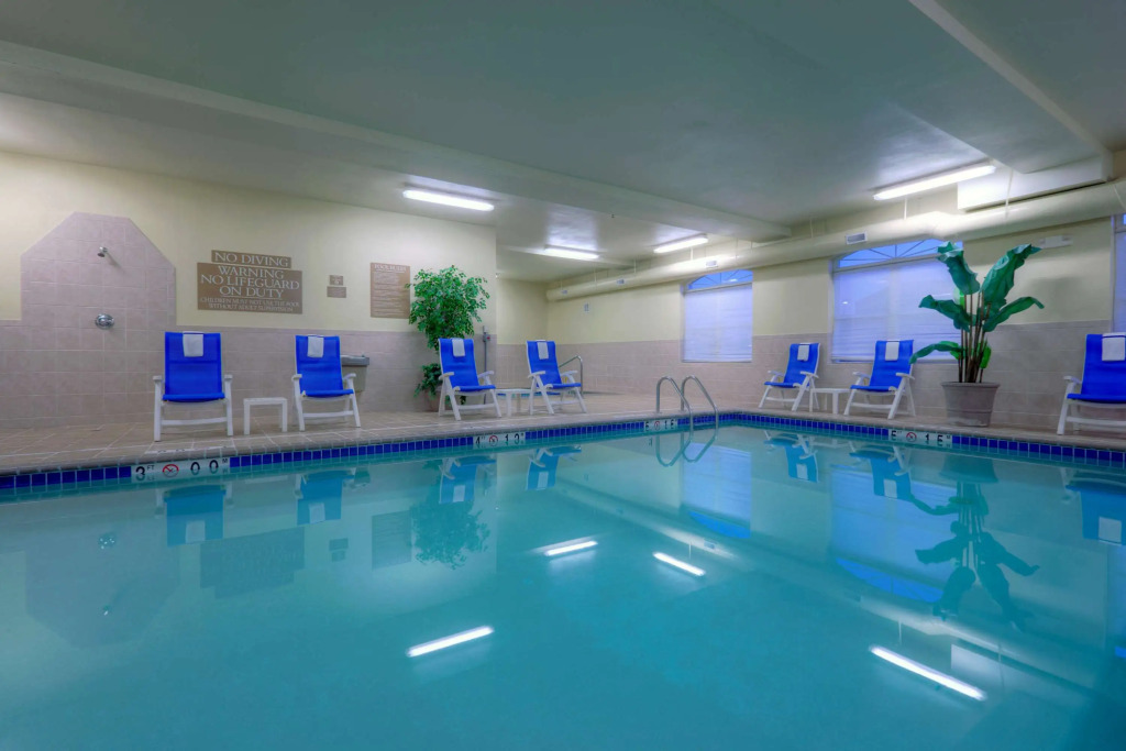Country Inn & Suites by Radisson, Emporia, VA