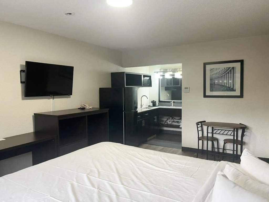 Motel 6 Charlotte, NC   Airport South