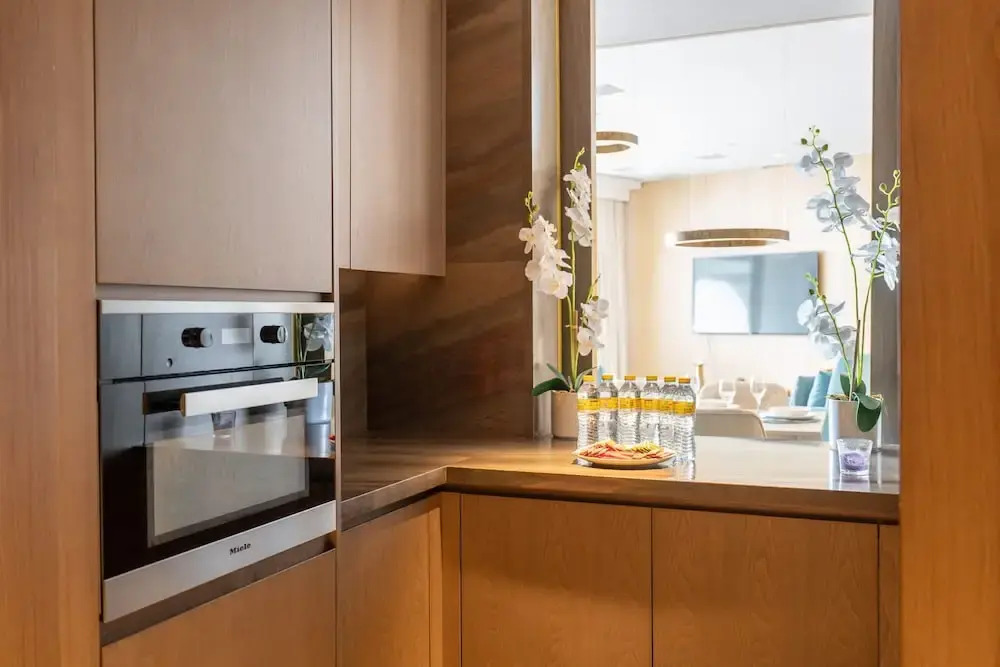 Stunning 3-bedroom Retreat at Five Palm Jumeirah With Spectacular Views and Direct Access to the West Beach