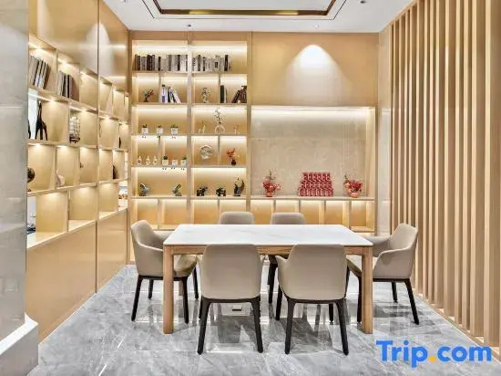 Yeste International Hotel (Qinzhou Pubei Aoyuan Zhengwuzhongxin)