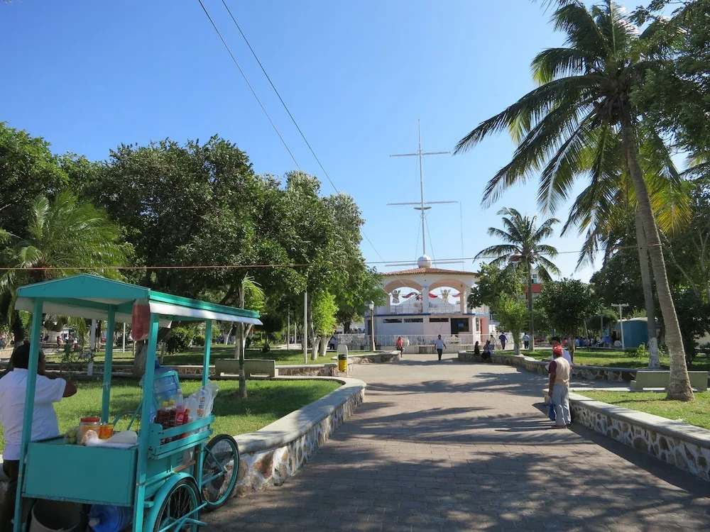 Punta Conejo Camila bungalows Surf Camp