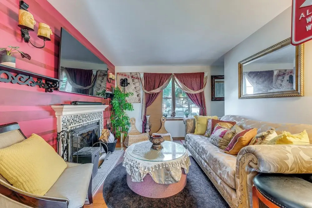 Tobyhanna Home w/ Fire Pit: 1 Mi to Lake Carobeth!