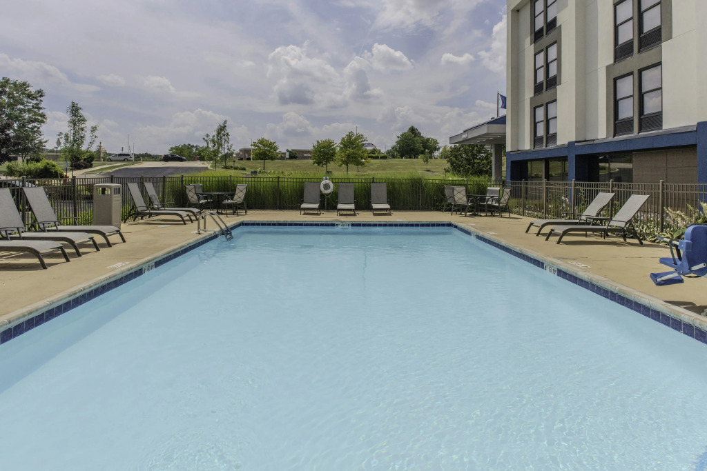 Hampton Inn Detroit Northville