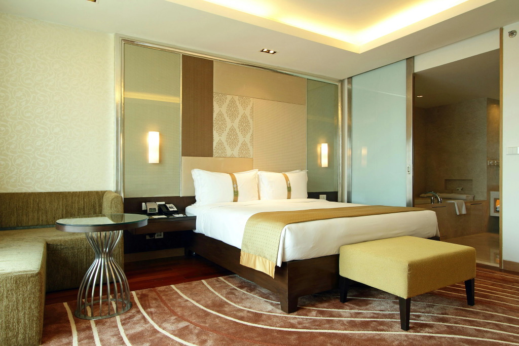 Holiday Inn Mumbai International Airport by IHG