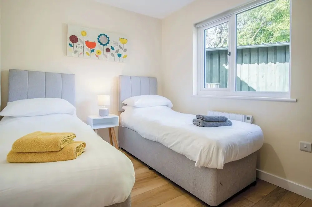 Skomer Lodge - 2 Bedroom Lodge - Manorbier