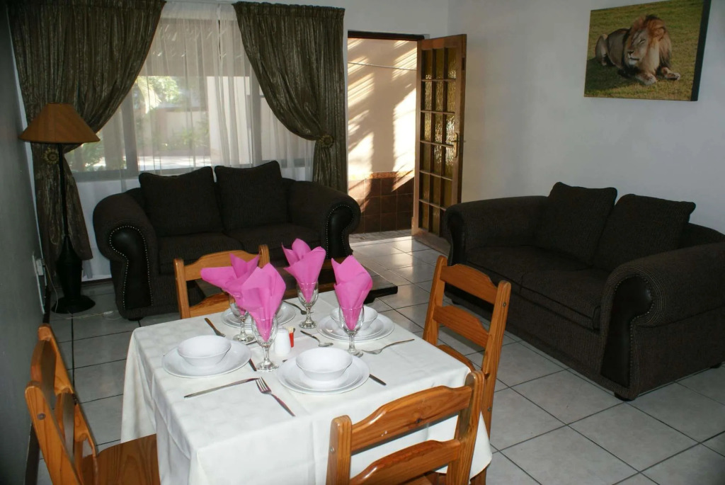 Ndiza Lodge and Cabanas