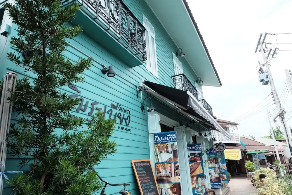 RoomQuest Rimrabeang at Amphawa