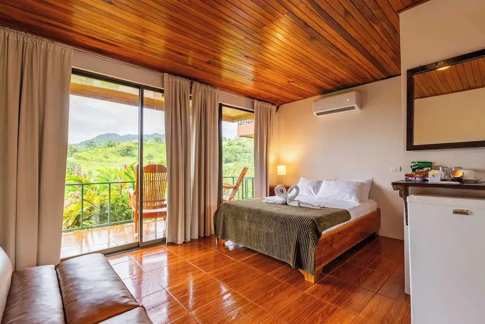 Chateau Arenal Hotel & Restaurante