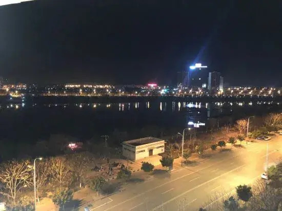 Tong Tong Hotel Chain (Dengzhou Hotel)