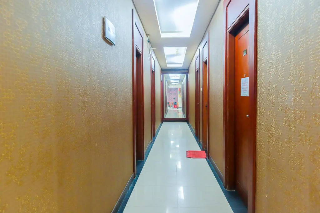 OYO Flagship 3563 New Mg Hotel