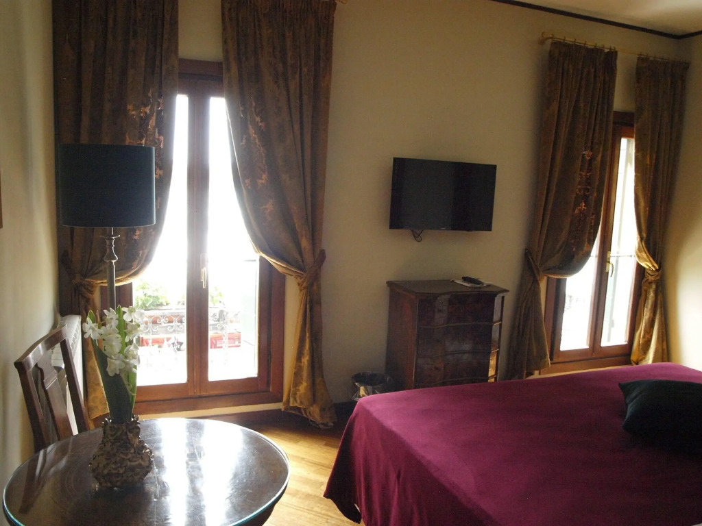 La Calcina Suites
