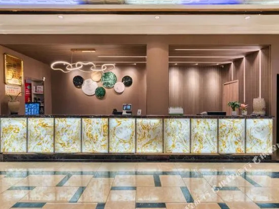 Lucheng Yuhuayuan Hotel (Lin'an Wanhua Square)