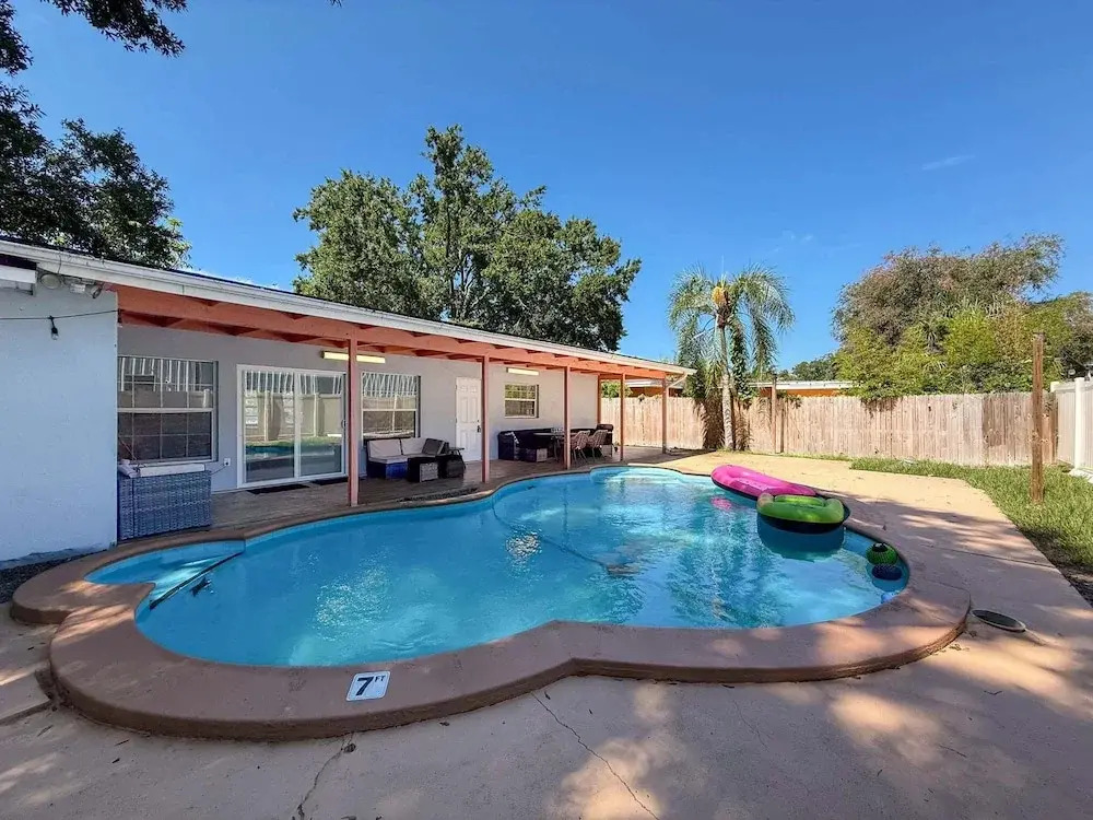 6616 Travis Blvd
