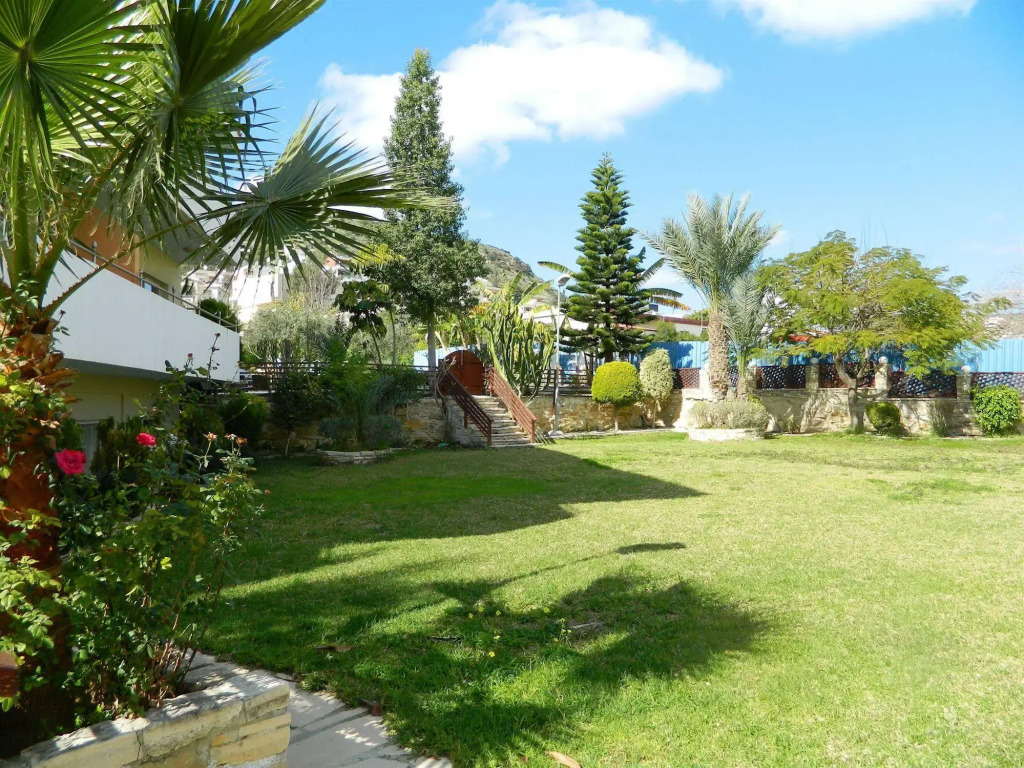 M. Moniatis Hotel