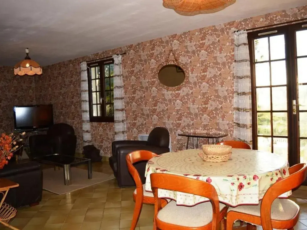 Maison Saint-Cyprien, 4 pièces, 7 personnes - FR-1-225D-130