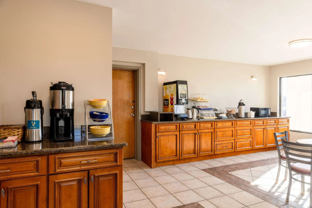 Days Inn by Wyndham Mooresville Lake Norman