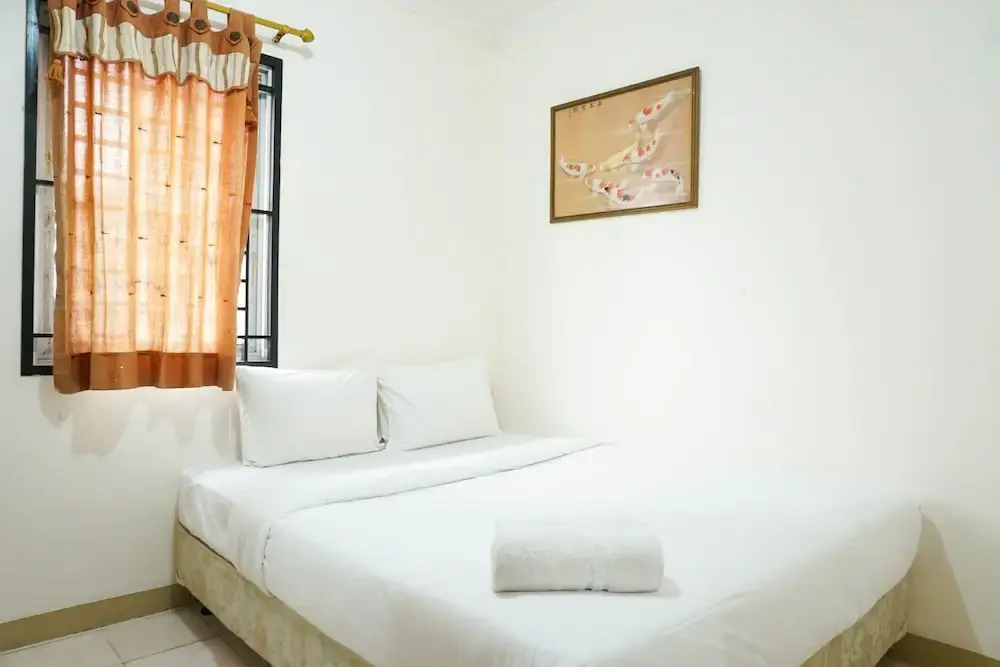 Homey and Warm 2BR Mediterania Palace Apartment