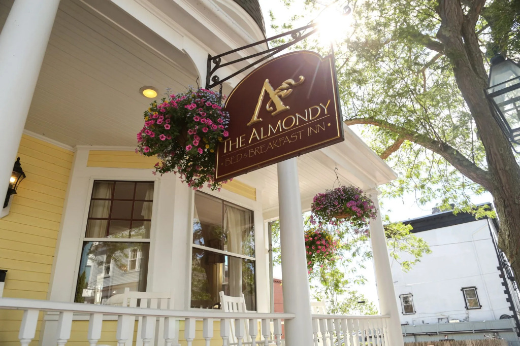 Almondy Inn Bed & Breakfast