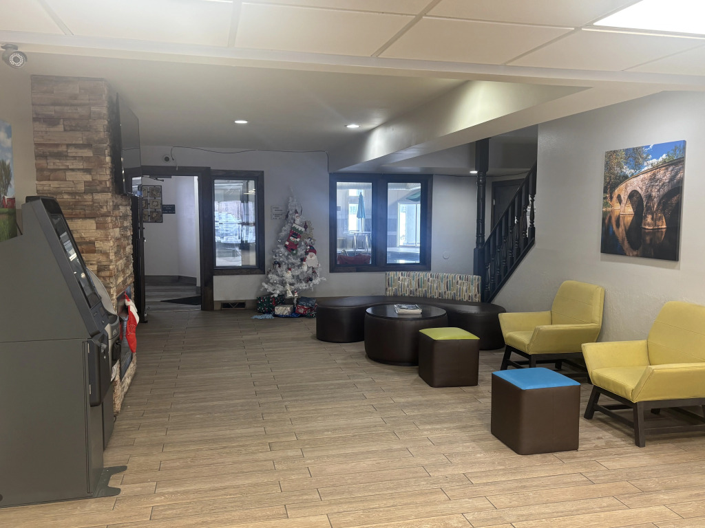Red Roof Inn & Suites Tomah