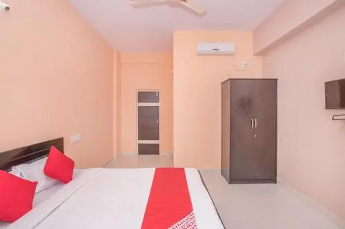 OYO 11640 Hotel Aaira Inn