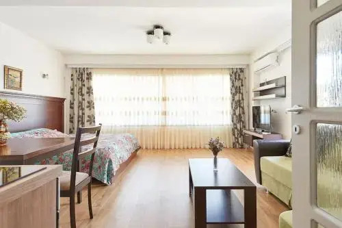 Vu-Dent Apartments