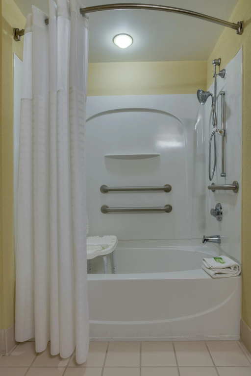 Holiday Inn Express & Suites Sebring by IHG